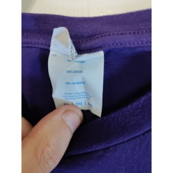 Minnesota Football T-Shirt XL skyline - Picture 3 of 4